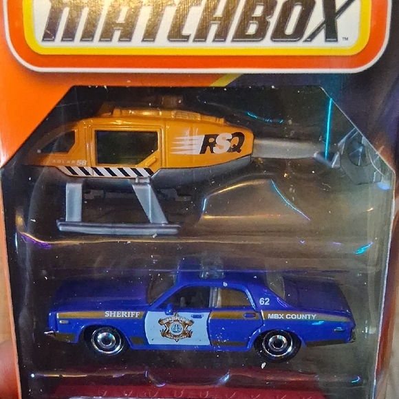 Matchbox 5-Pack Rescue & Service Vehicles - Picture 7 of 9